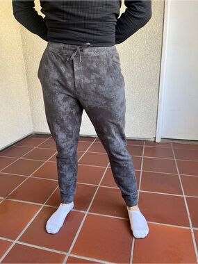 lululemon athletica Men's Tie-Dye Charcoal Joggers